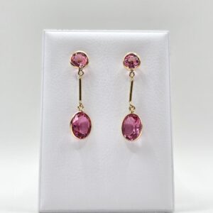 PENDIENTES LARGOS CON PIEDRAS ROSADAS