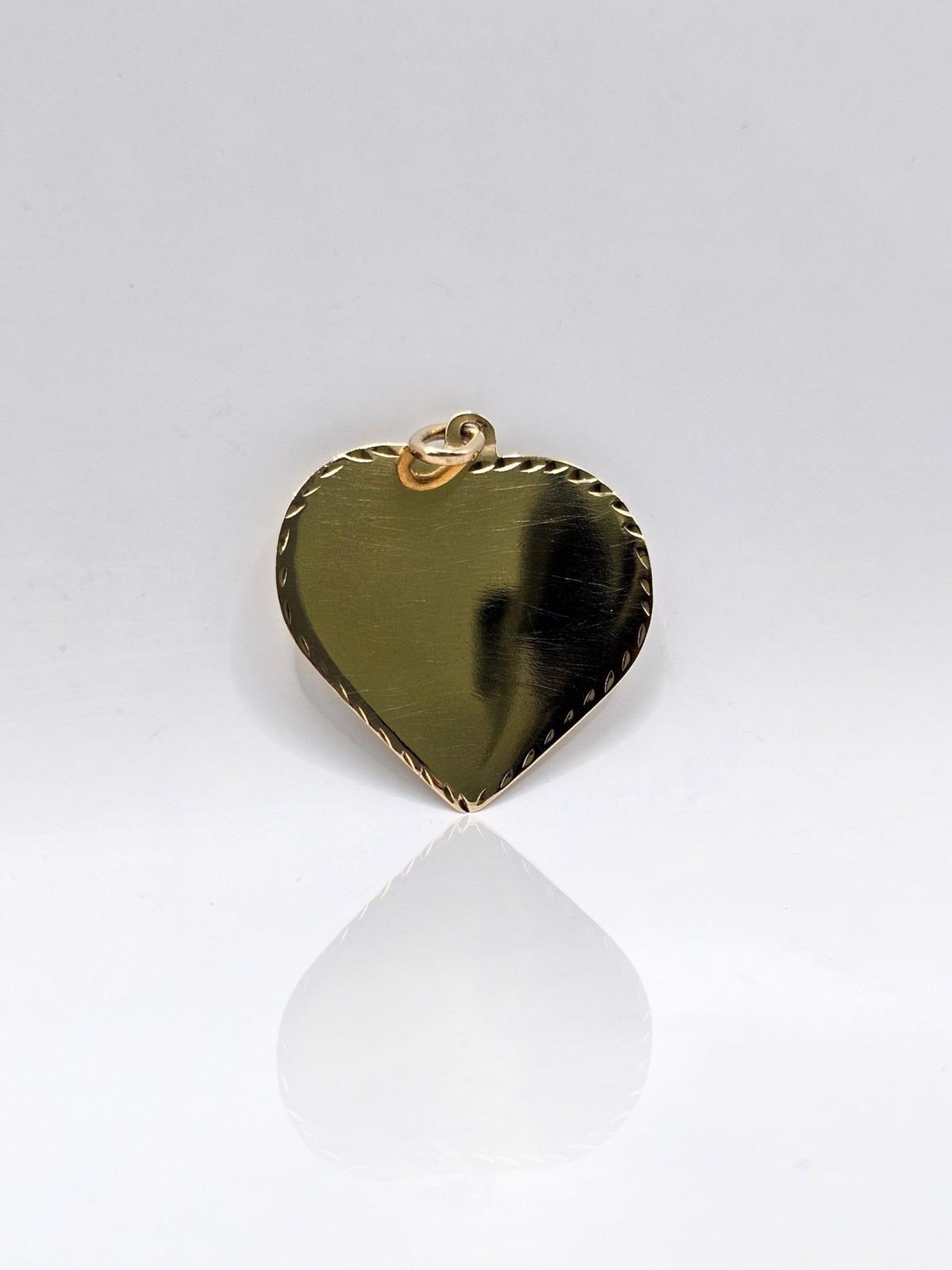 COLGANTE CORAZON PLACA CONTORNO TALLADO
