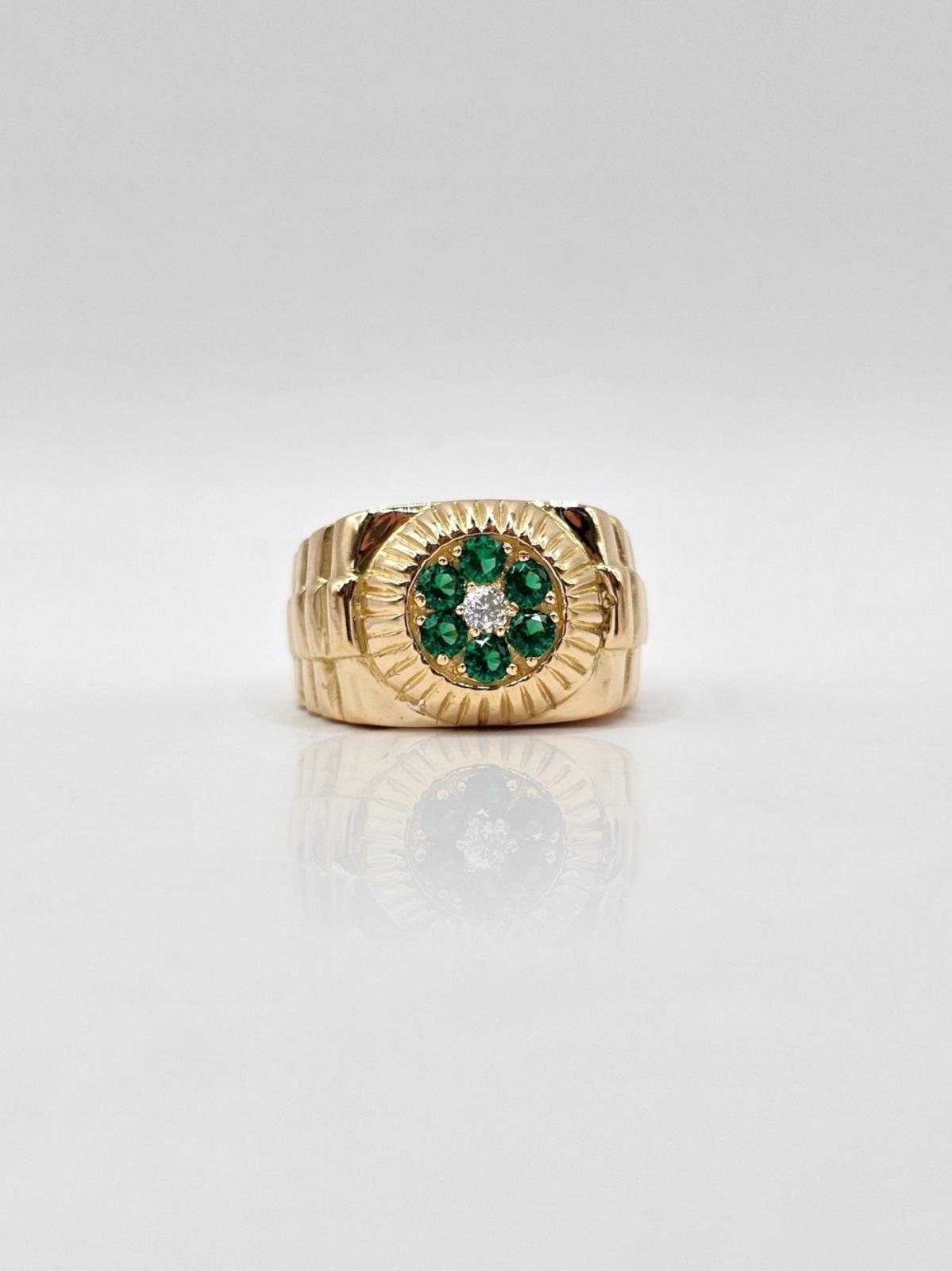 ANILLO PIEDRAS VERDES Y BLANCAS N26