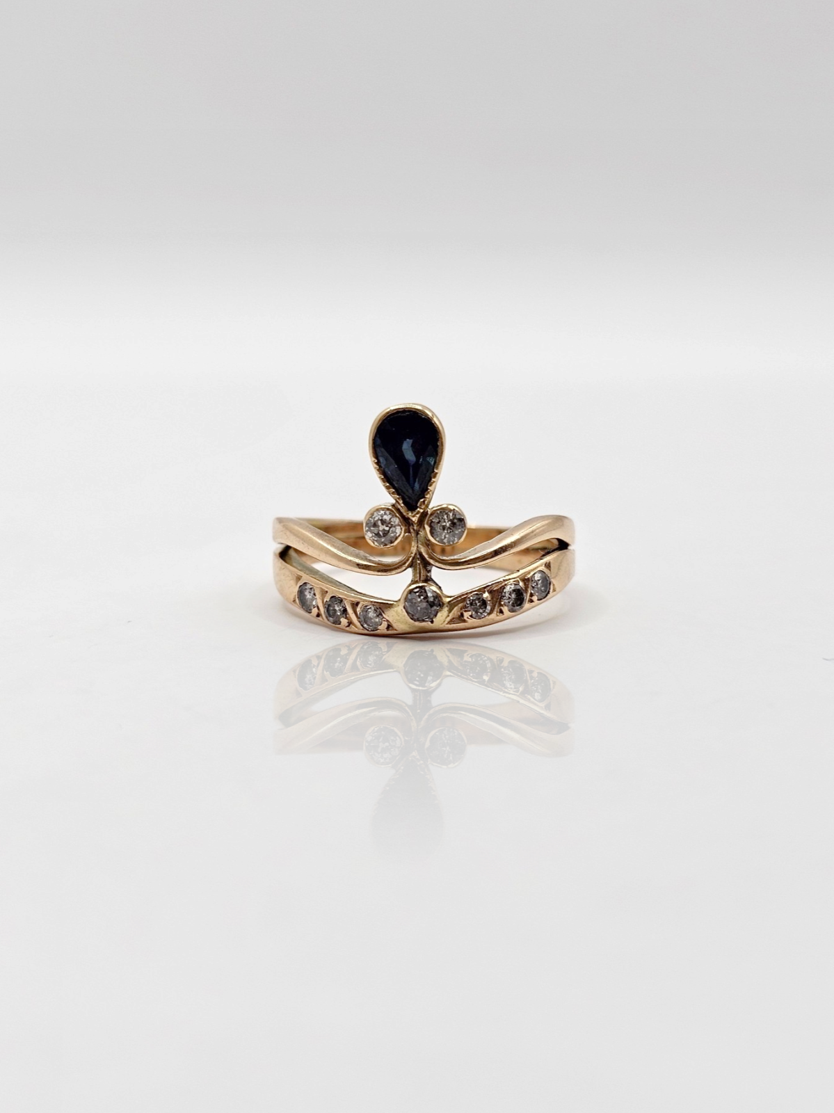 ANILLO ESTILO CORONA