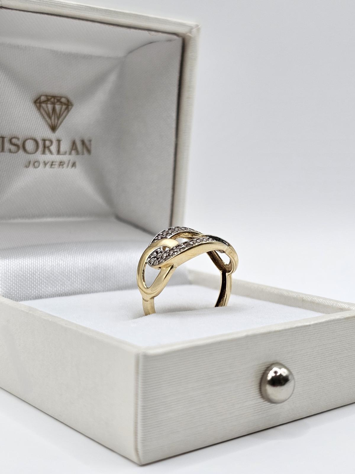 ANILLO CON DISEÑO OVALADO CON CIRCONES N10,6 - Imagen 2