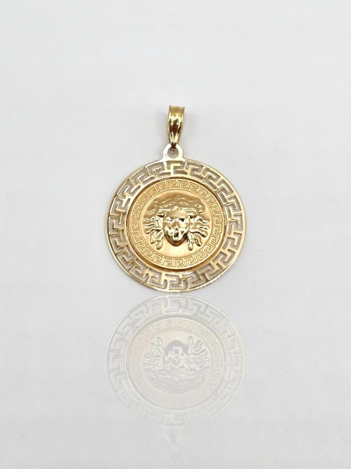 COLGANTE MEDALLA TIPO VERSACE