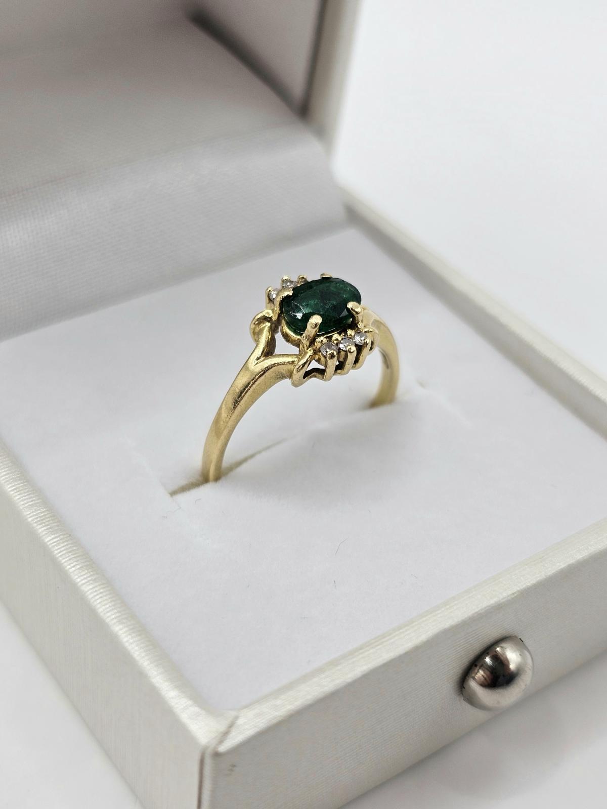ANILLO ESMERALDA Y BRILLANTES N12 - Imagen 3