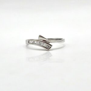 ANILLO ORO BLANCO DIAMANTES N15,5