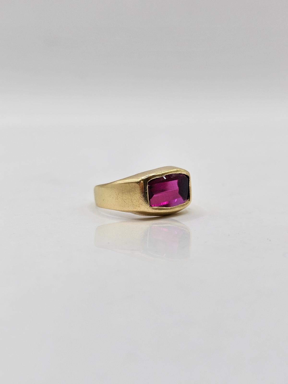 Anillo Tipo Sello Piedra Roja N12