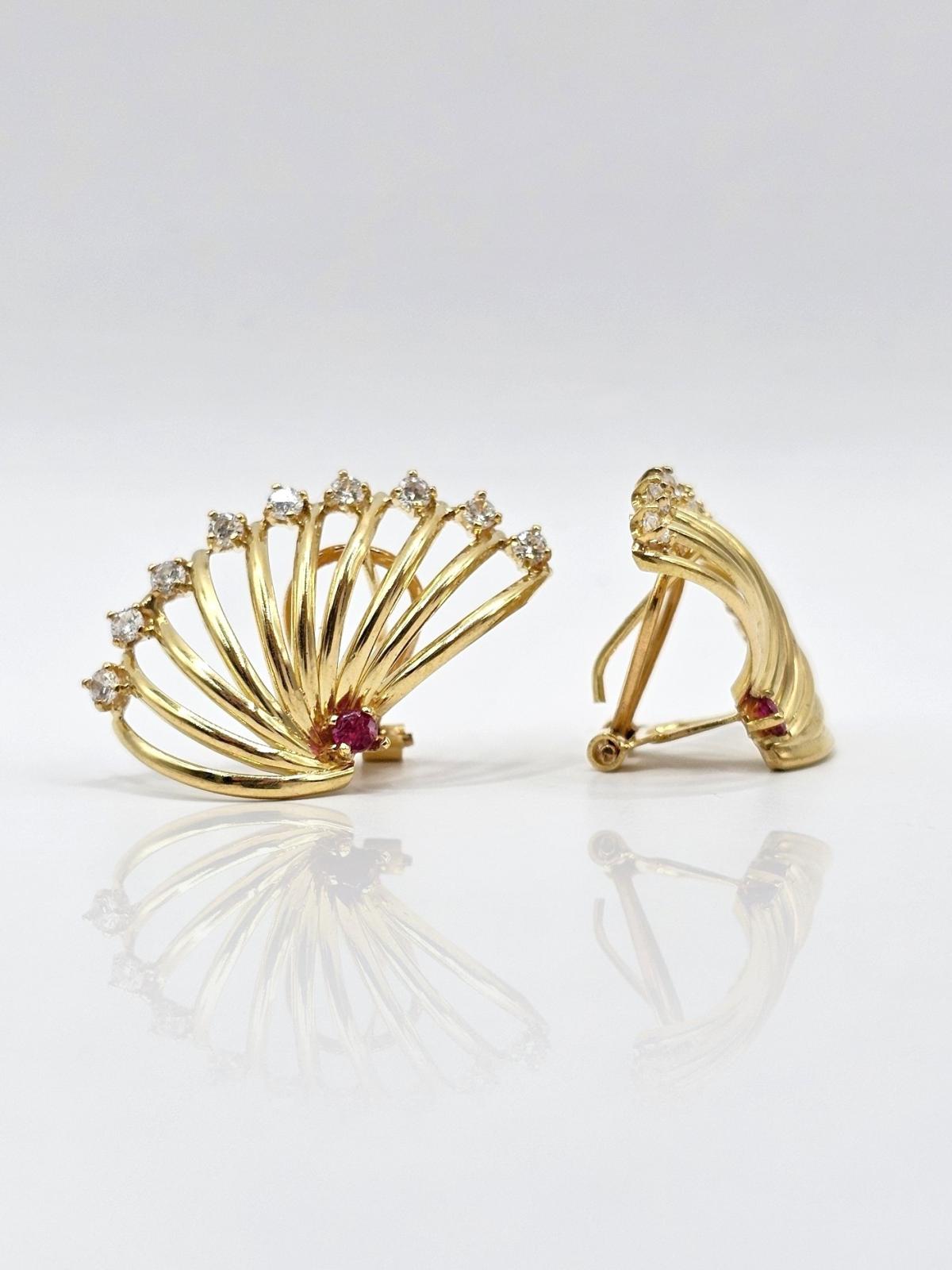 PENDIENTES OMEGA CON CIRCONES - Imagen 2